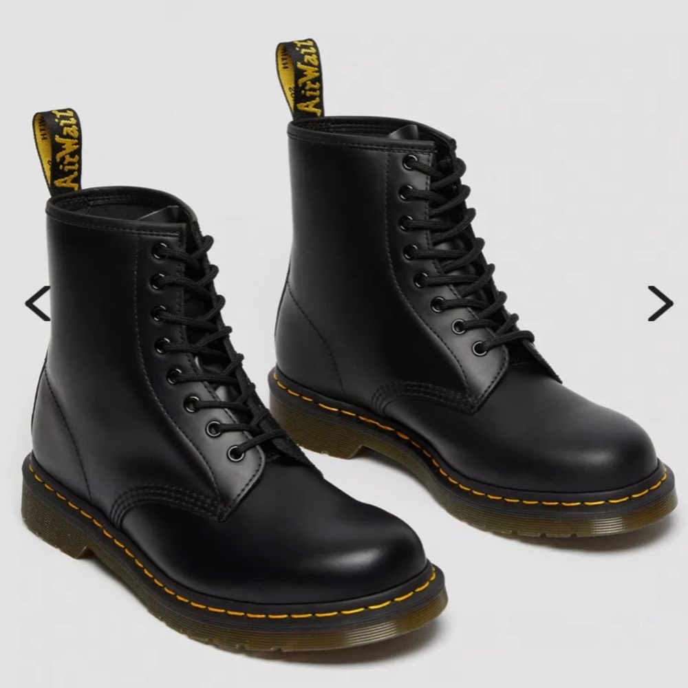 ⭐️ Dr. Martens | 1460 Smooth Leather Lace-up Boots | Black | US 9